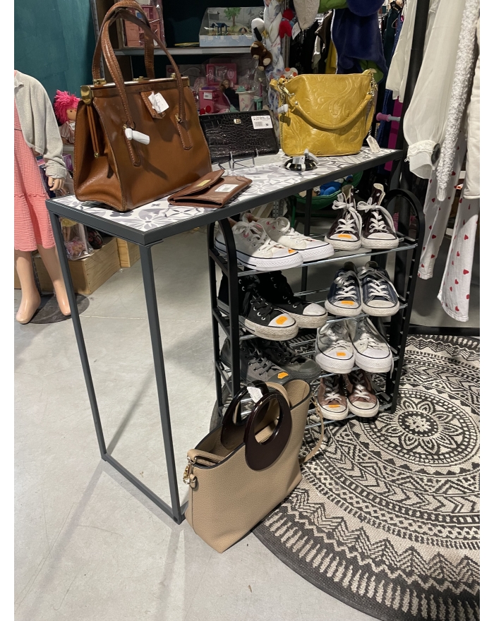 Le dressing Vintage Le Vide Grenier Pour Tous