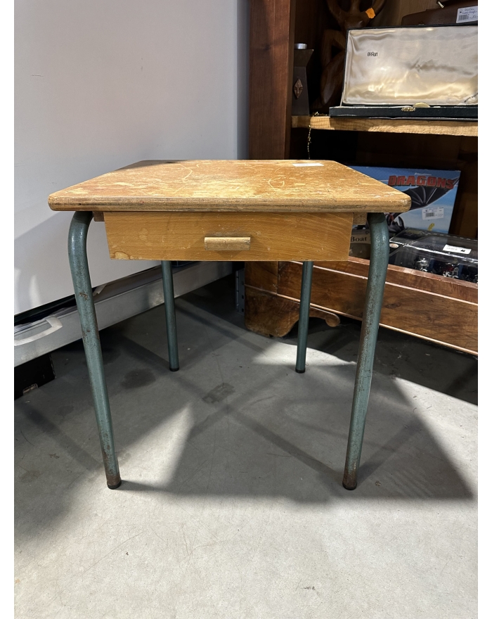 Ancien bureau d'écolier en...
