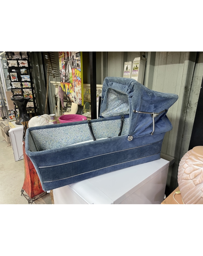 Landau d'époque en velours...