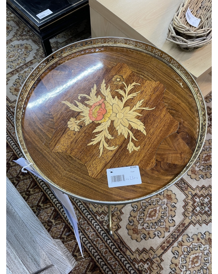 Table d'appoint en laiton