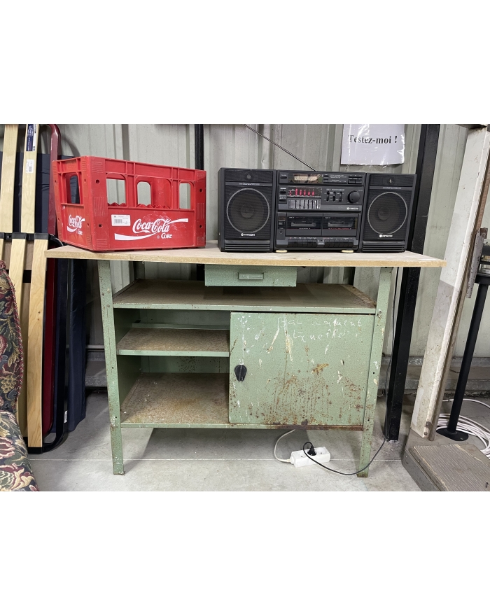 Etabli vintage avec casier...