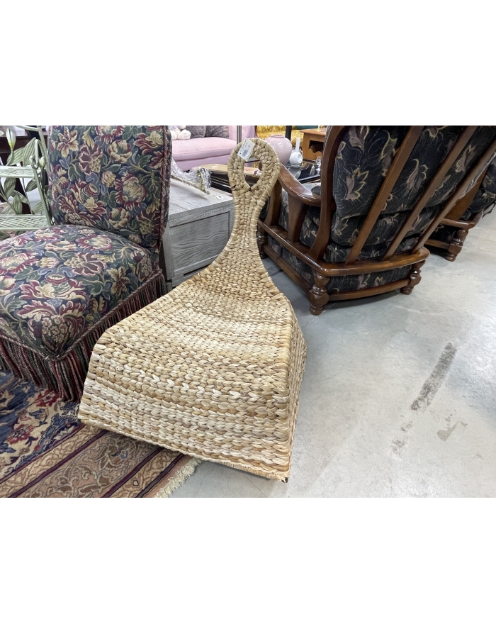 Fauteuil en rotin a bascule...